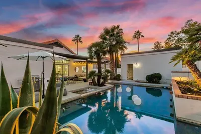 Image de Modern Retreat|2 Masters, Pool, Spa & Arcade Games