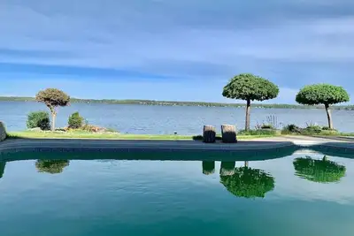 Image de Waterfront Sunrise bungalow w/Swimming Pool