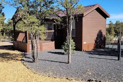 Image de Single Story Cabin 2 Bed 1. 5 bath Cabin w\/ Private Hot Tub!