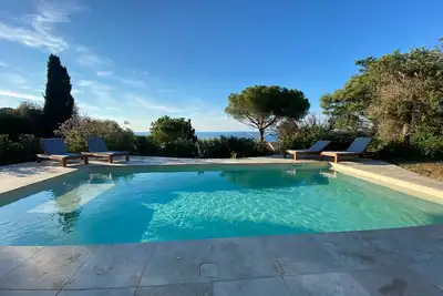 Image de Corner of paradise with sea view, in a green setting…
