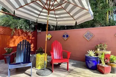 Image de Fruitvale luxury home. Private yard. Fireplace.