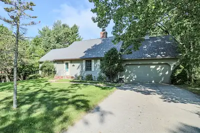 Image de Welcome Home- Charming 4 Bedroom House in Town