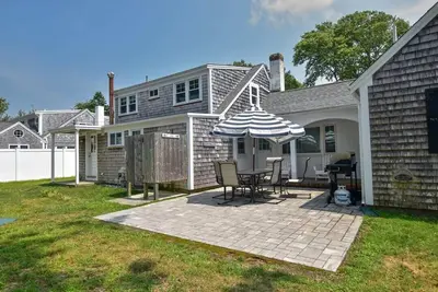 Image de 3 Min Walk to Beach! Large Fenced Yard!