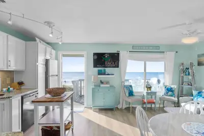 Image de Stunning Beachfront Condo w/Gorgeous Sunsets!