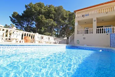 Belle maison de vacances privée avec piscine privée, climatisation, Wifi, Tv, terrasse, parking
