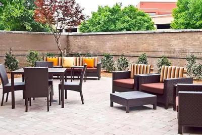 Image de 2 Pet-friendly Units Close to Fox Creek Park, Swimming Pool, Free Parking!