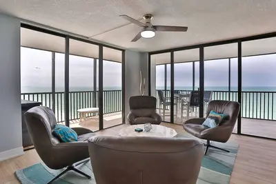 Image de Totally Unobscured Views! Upscale Beachfront Accommodations. Heated Pool, Hot Tub. Great Location.