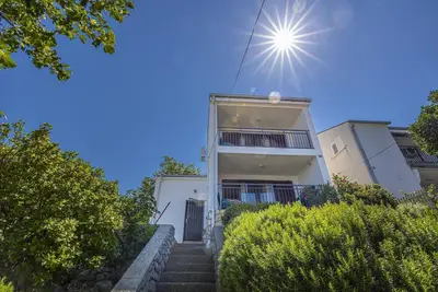 Image de Maison de vacances avec piscine et vue mer