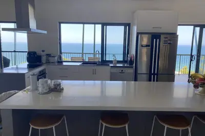 Image de Views Views Views dual living house with pool
