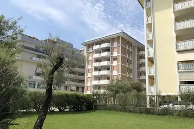 Image de Bilocale per 4 Persone Vicino Piazzale Zenith