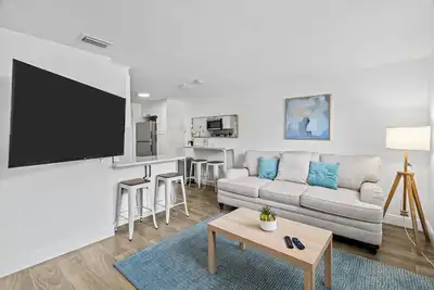 Image de 4plex unit 1 - 2/1 bedroom unit.