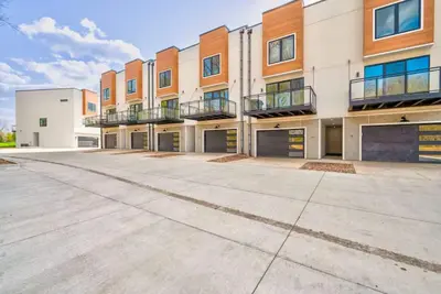 Image de Arnolds Park Oasis: Modern Okoboji Townhome Near Beach, Dining, Trails & More!