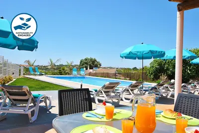 Image de Gorgeous Villa W/ Private Heatable Pool, A/C, Free Wi-Fi, In Relaxing Area