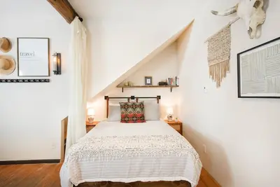 Image de Pac. Street Studio: Style & space in heart of town