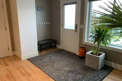 Image de Studio suite, fully furnished, 5 minutes to Kelowna & West Kelowna
