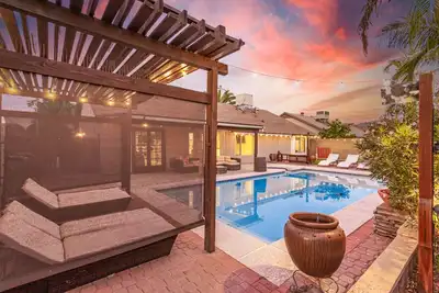 Image de Experience Deer Valley charm, just 14 mins from Grand Canyon University