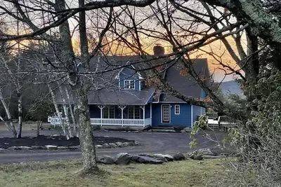 Image de Bucolic privacy with Hot Tub in Windham