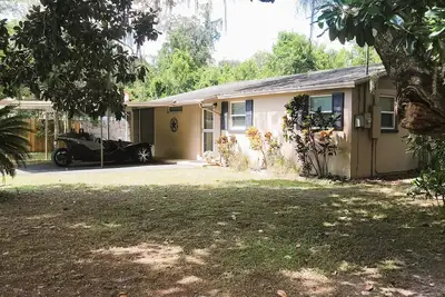 Image de Cozy Getaway w/ fenced yard