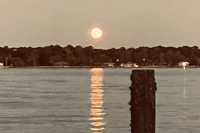 Image de Scenic riverfront home minutes from Gulf of Mexico