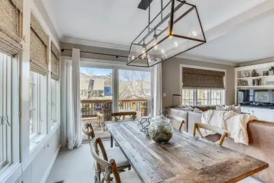 Image de Topnotch 558a: 3 br, fireplace, a/c, deck & private hot tub, resort amenities!