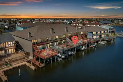 Image de WaterFront King Suite with Sundecks and Pool Table