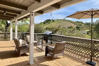Image de Trendy Farmstead! 5 minutes to downtown Solvang!