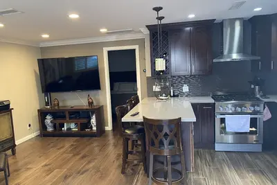 Image de Fabulous guest house just minutes away from anything you would need!