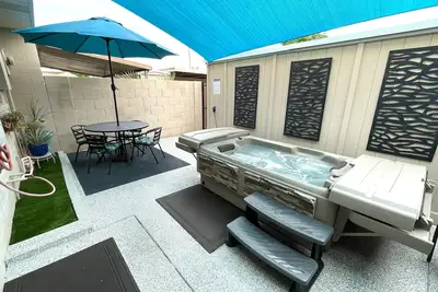 Image de 🌴Historic Old Town Scottsdale, Modern Oasis & Spa, 5g Wifi, Walkable