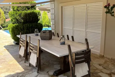 Image de Luxurious Zen Art Villa combines holidays and calmness.