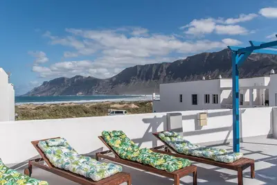 Image de Sandy Bay Home with roof terrace and sea views