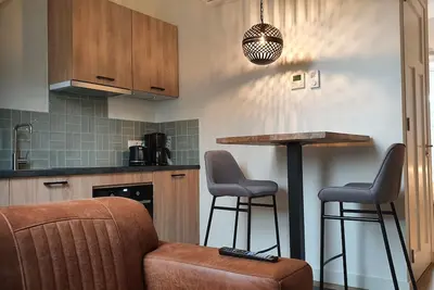 Image de Lodging 2: Luxury 2 person apartment.