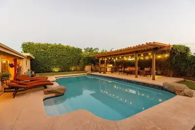 Image de Private 4bd/2ba oasis w/ luxurious backyard and private pool