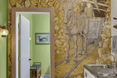 Image de 1892 suite at Ore House Inn