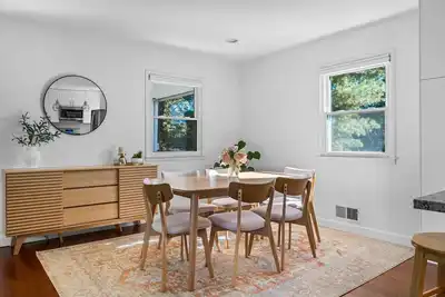 Image de Cozy house Near Dc, in Alexandria Va, 5b/2bth