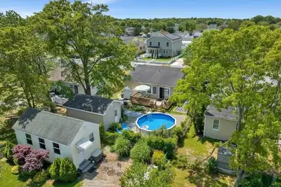 Image de Pet-Friendly Luxury Bungalow with Pool, Bocce Court and More