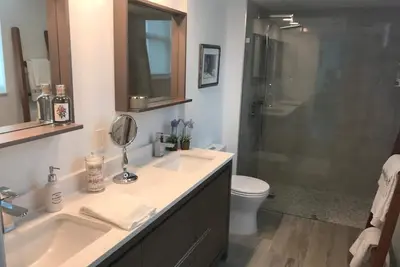 Image de Luxury Miami Skyline Retreat - 2br with Panoramic Views & Balconies