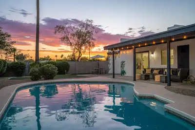 Image de Elegant! Scottsdale Vacation home - Pool w/  Outdoor Games!