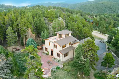 Image de Beautiful Rocky Mountain Retreat Above Boulder with Privacy & Views