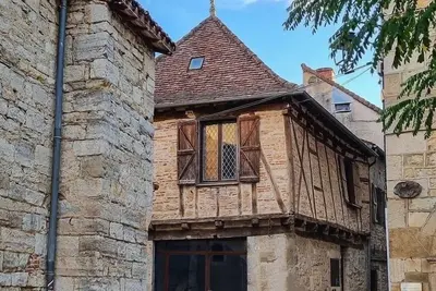 Image de Appartement dans maison du Xvi siècle (Bas)