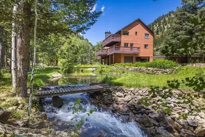 Image de Boulder Luxury Getaway | 7 acres \/w River & Pond