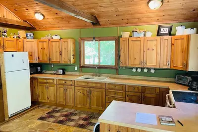 Image de A Rustic Cabin on Long Lake