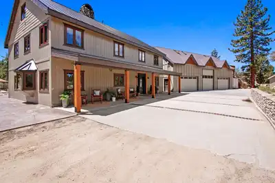 Image de Maison-Salle de bain et douche-Granite Vista