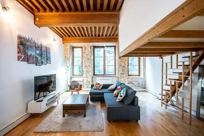 Image de Le Soyeux - Superbe canut quai de Saône