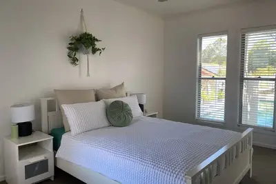Image de Pet friendly secluded studio with private pool!