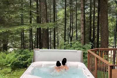 Image de 2. 5 miles from Downtown Juneau