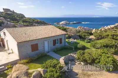 Image de Exclusive Villa pied dans l'eau