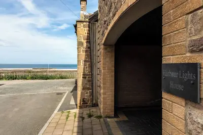 Image de Harbour Lights House, family friendly, with open fire in Seahouses
