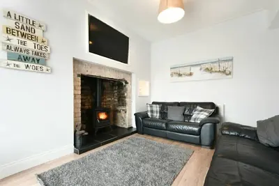 Image de Hillcrest, pet friendly, with open fire in Seahouses