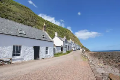 Image de Partan Cottage, with a garden in Lower Burnmouth