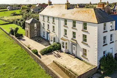 Image de No6 Sea Lane, family friendly, country holiday cottage in Embleton